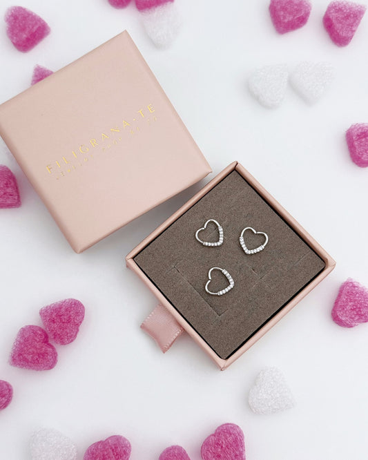 Mini heart hoop