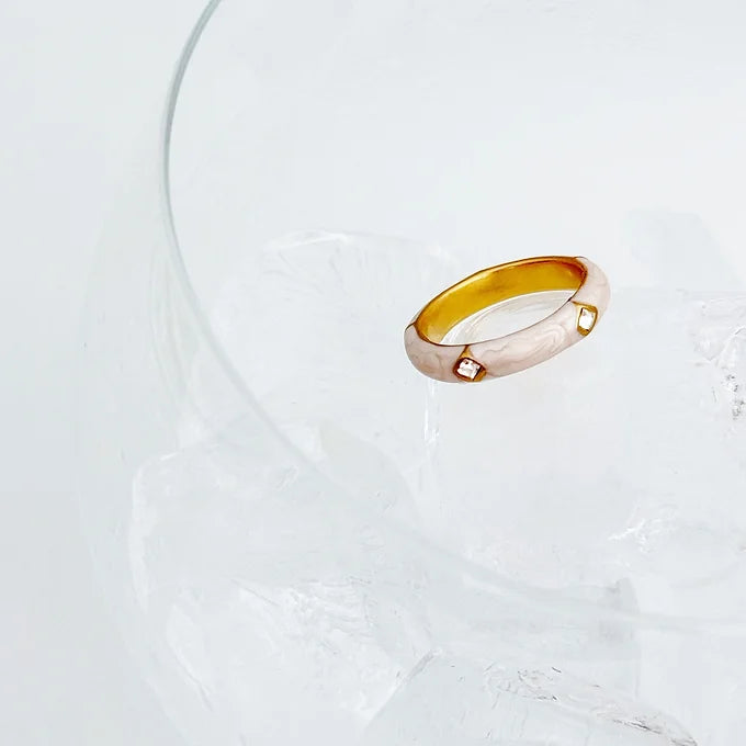 UNIQUE Ring