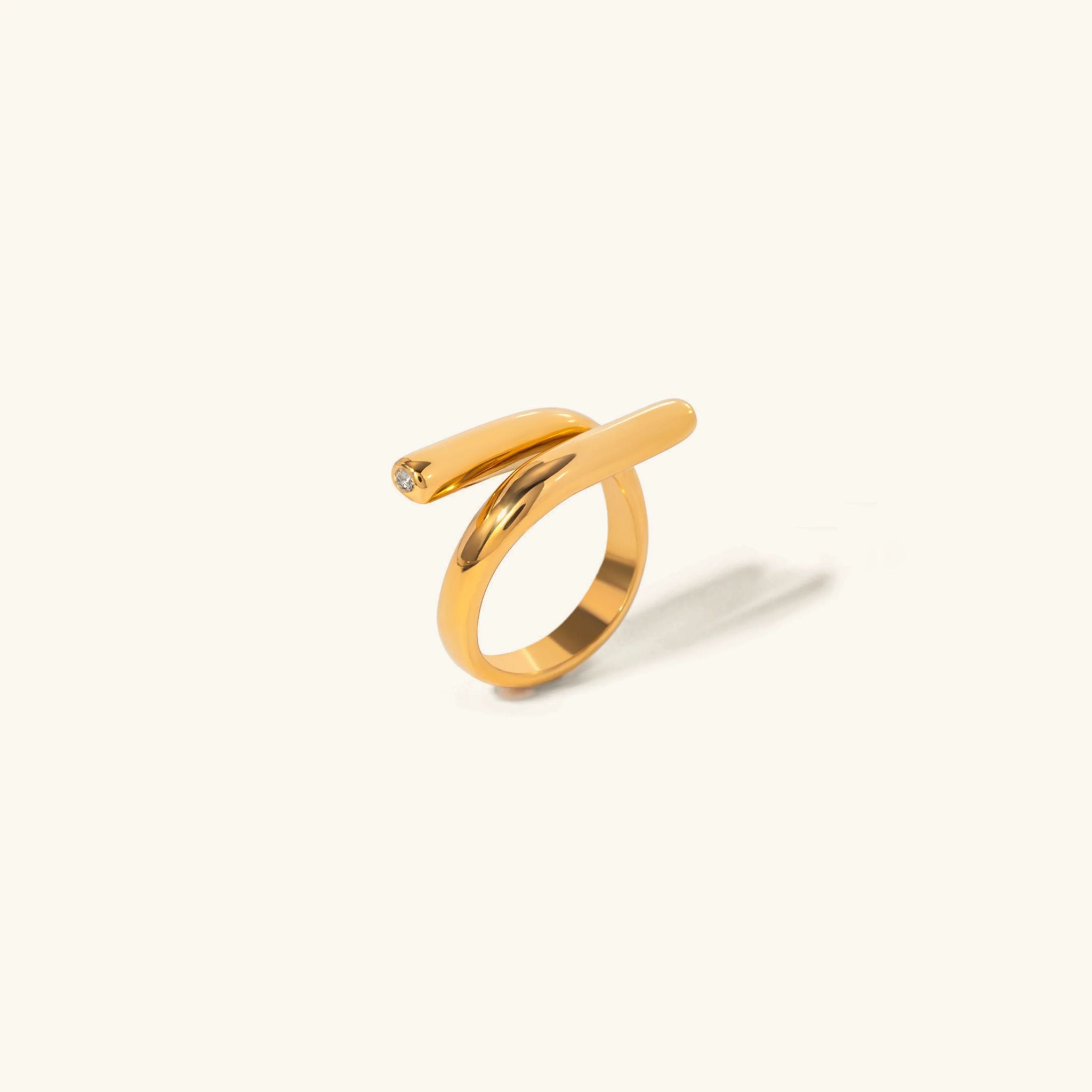 Hera Ring