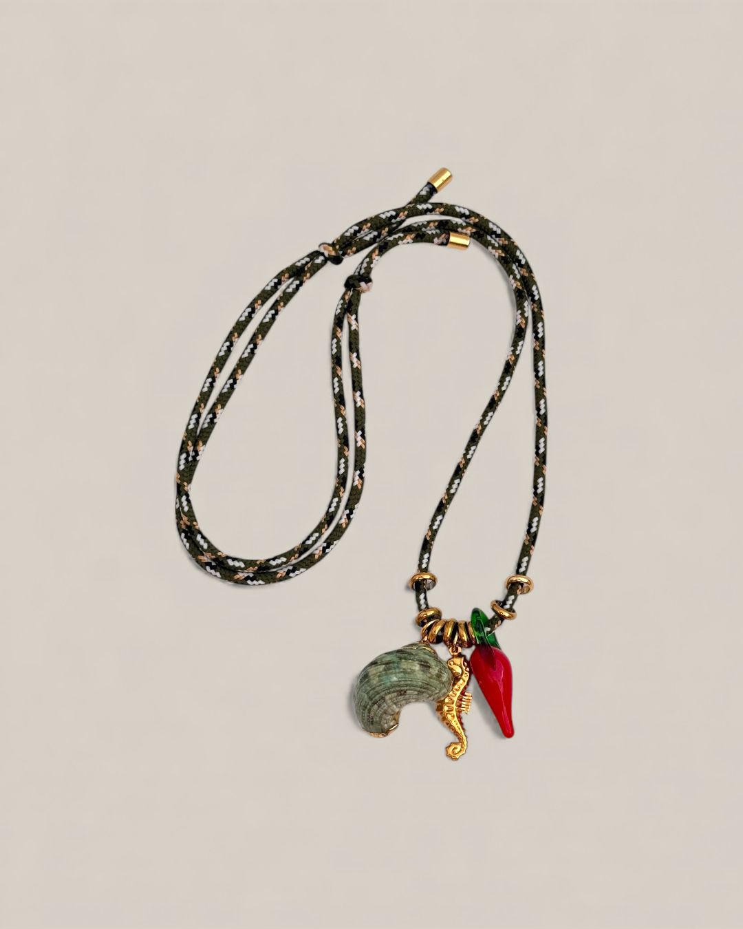 Colar cordão ajustável