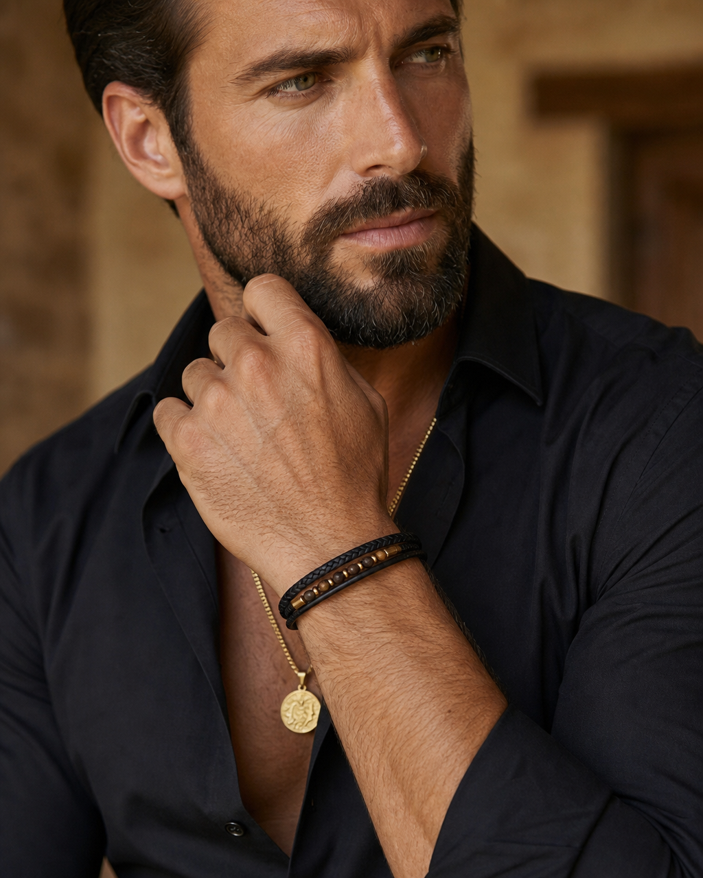 Pulseira couro e pedras