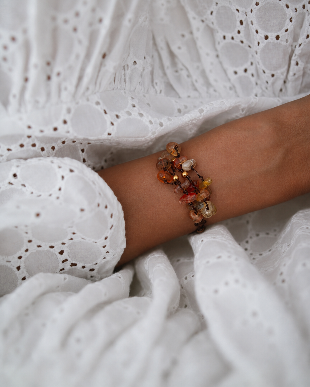 Pulseira fio castanho c/ pedras